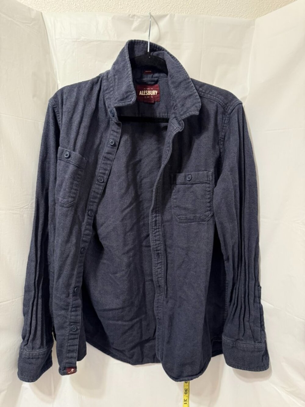 Alesbury Men's Navy Blue Herringbone Twill Long Sleeve Button Up Shirt Medium